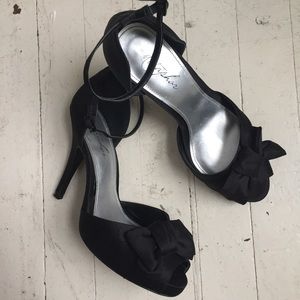 Metaphor black ankle strap heels size 8